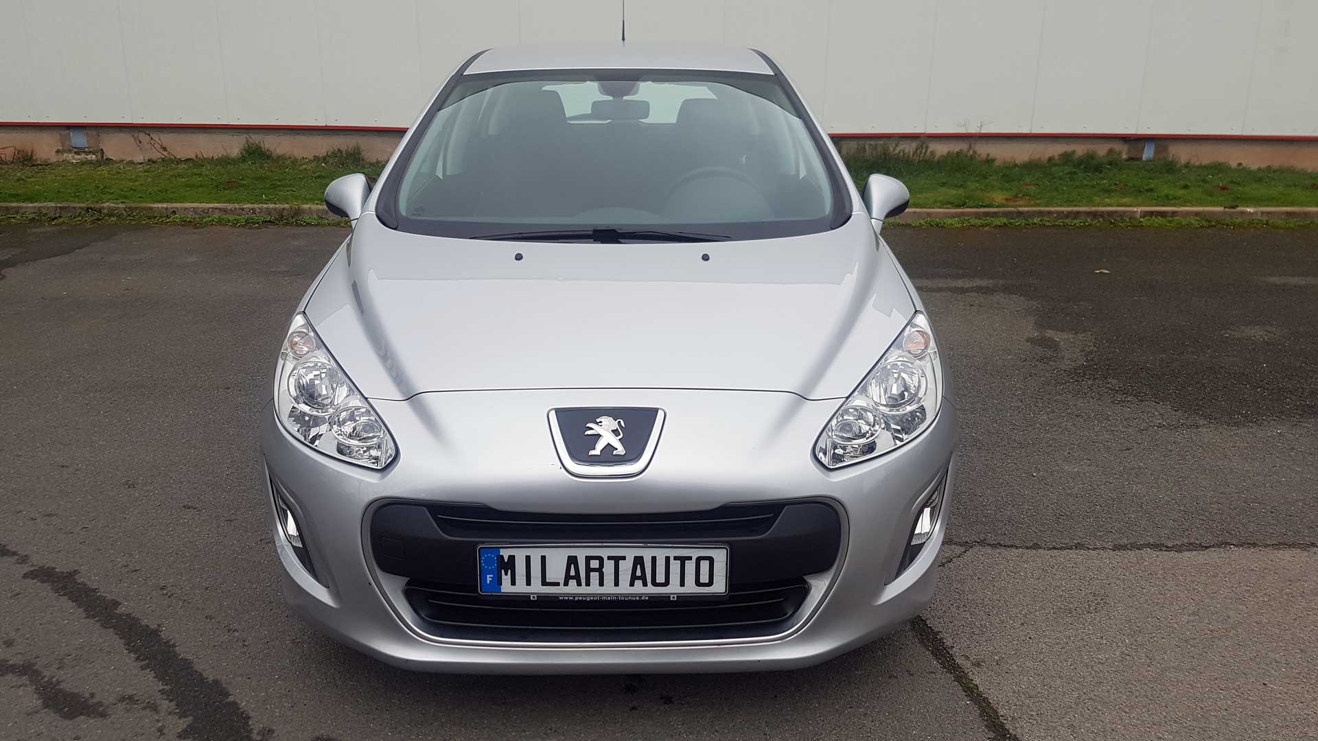 Peugeot 308 – 83000km – 1°main