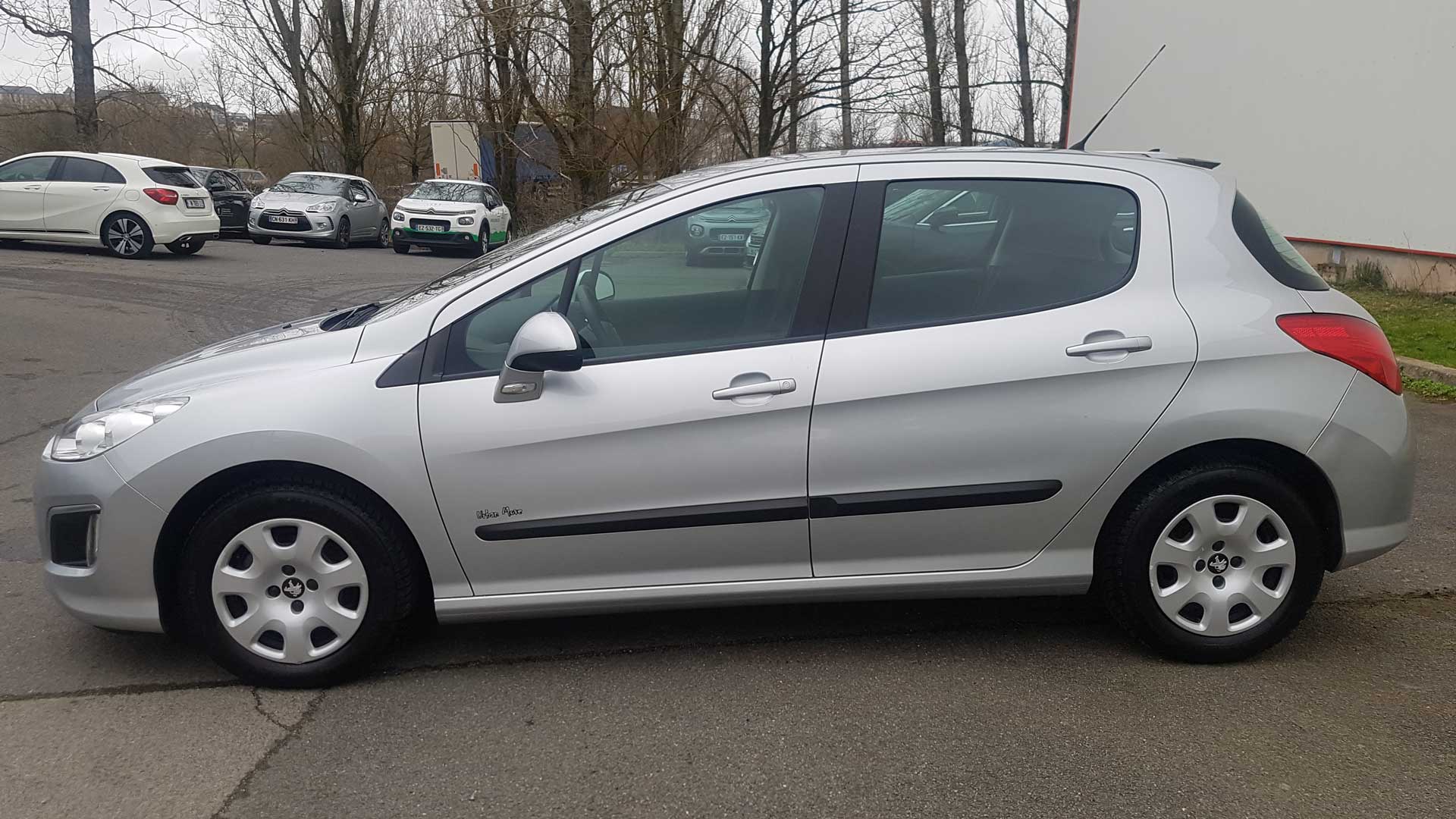 Peugeot 308 – 83000km – 1°main