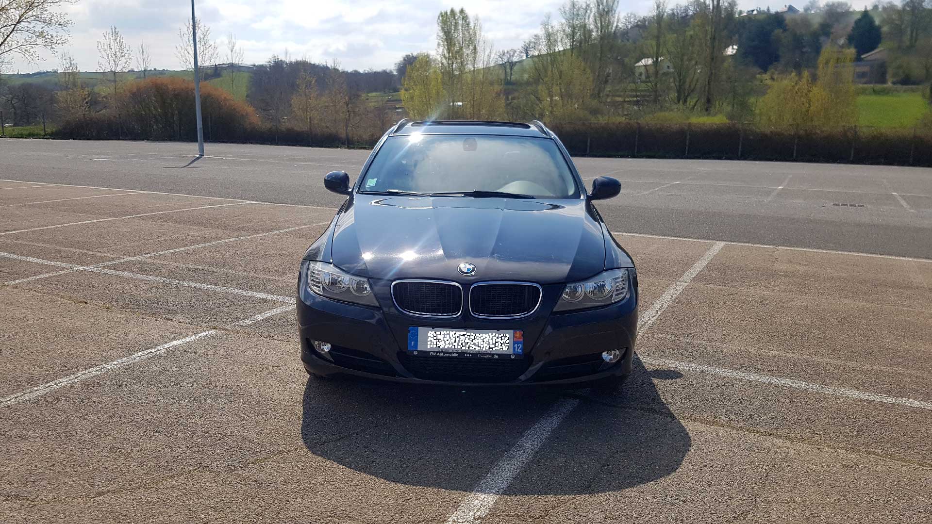 BMW 318D – Toit ouvrant Panoramique – Très Bon Etat