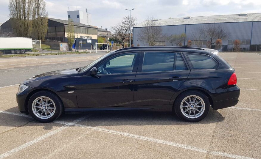 BMW 318D – Toit ouvrant Panoramique – Très Bon Etat