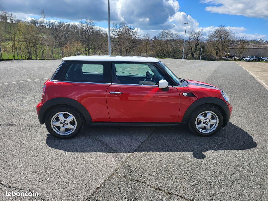 Mini Cooper Toit ouvrant panoramique Très Bon Etat