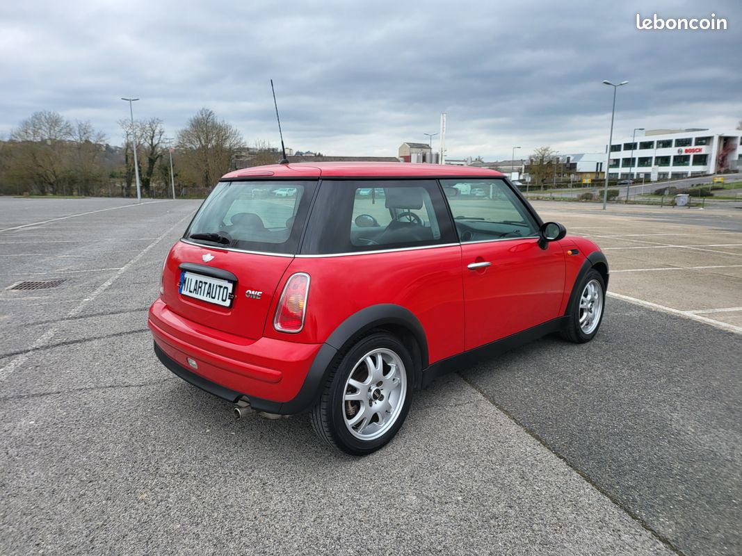Mini One 90CV Très Bon Etat